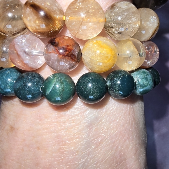 10mm Moss Agate Bracelet - Picture 4 of 9